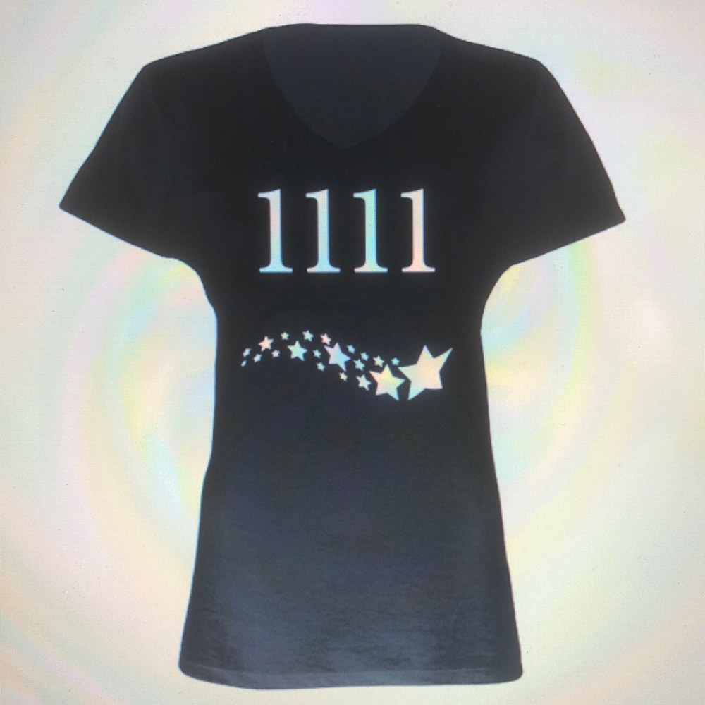 NWOTWoman’s ladies tees with spiritual #1111 🤩✨✨
